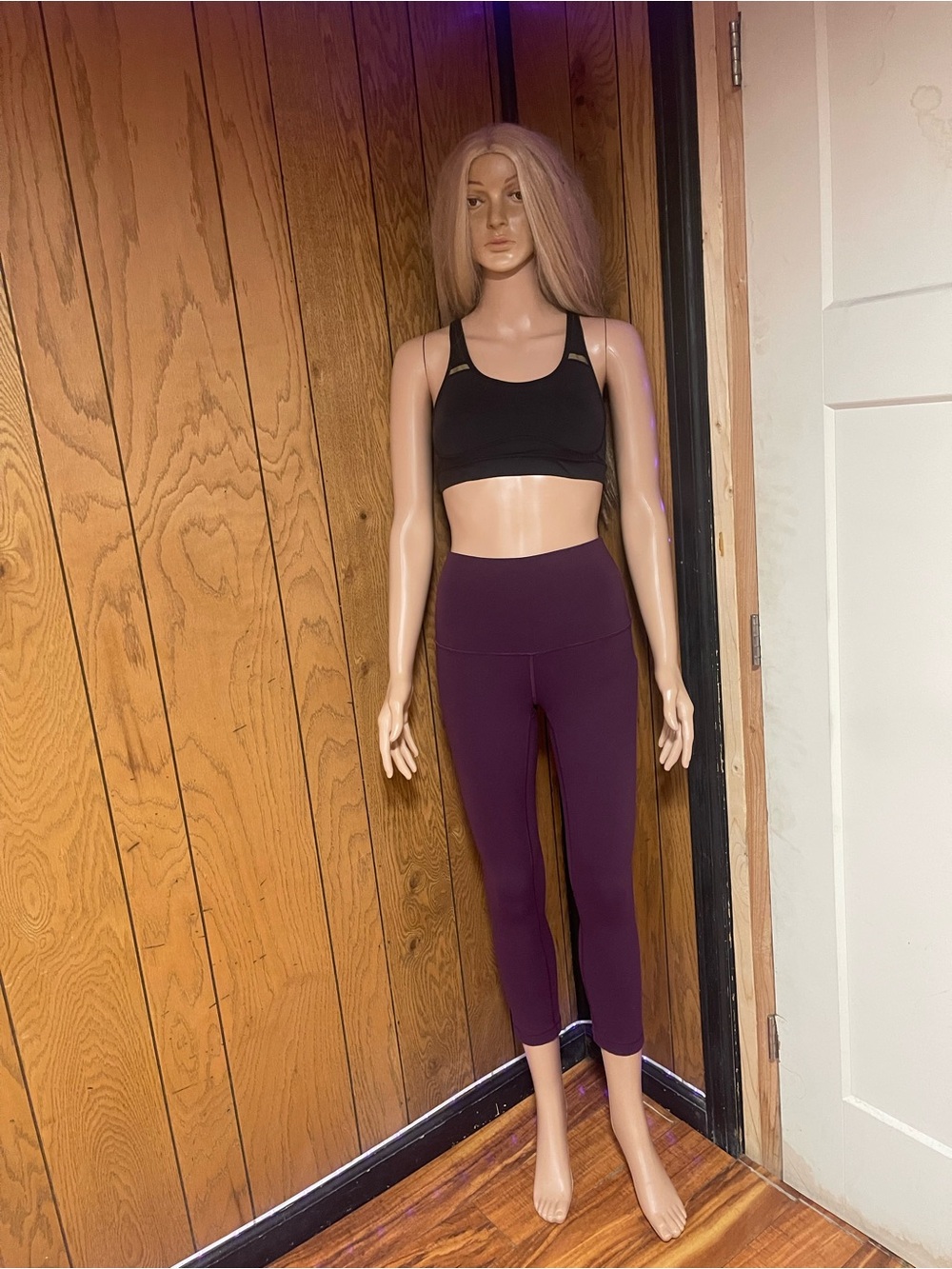 Lululemon Wunder Under Super High-Rise Tight, Size 4 Burgundy